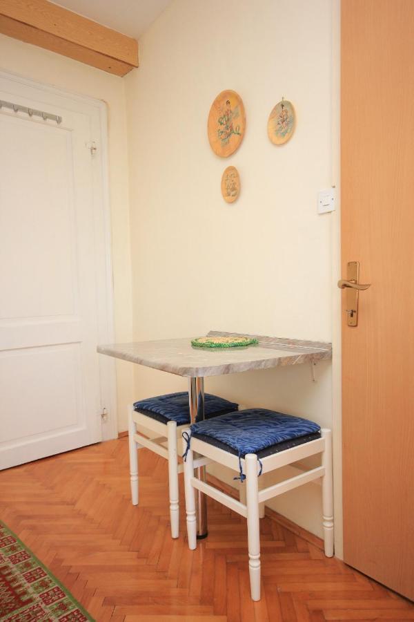 Apartments And Rooms By The Sea Komiza, Vis - 2431 Eksteriør billede